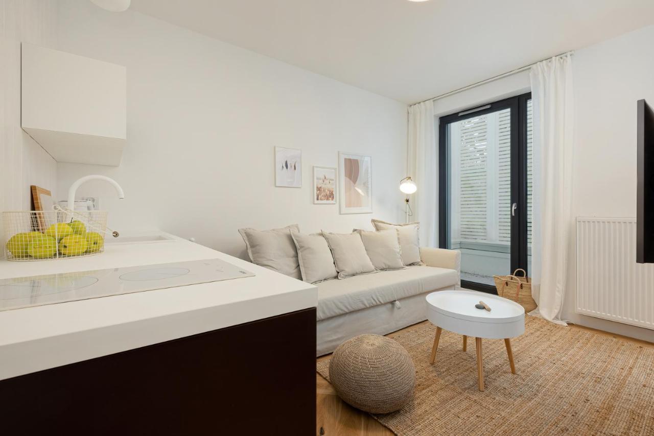 Lovesea Apartments Rewal Extérieur photo