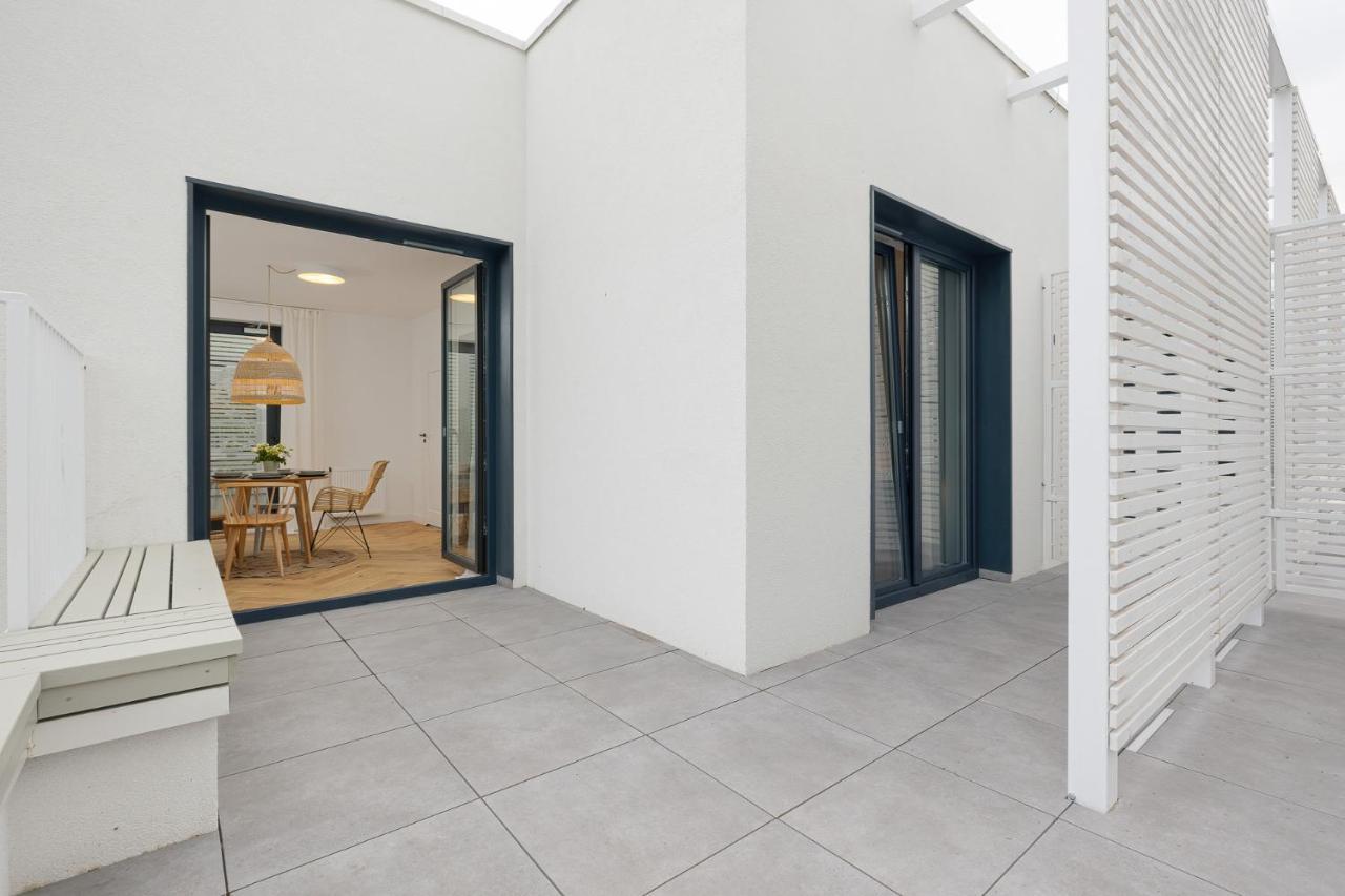 Lovesea Apartments Rewal Extérieur photo