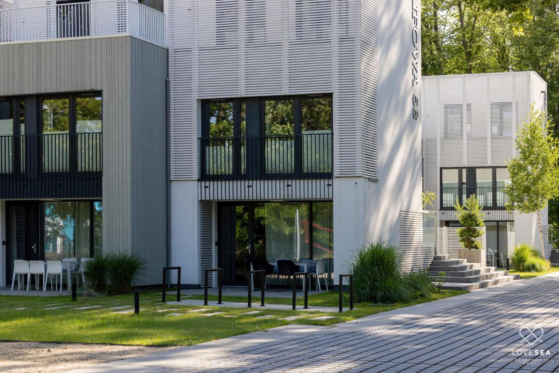 Lovesea Apartments Rewal Extérieur photo